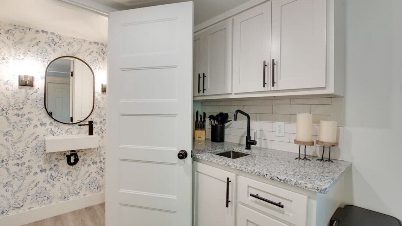 Photo of Bathroom in Groveoak