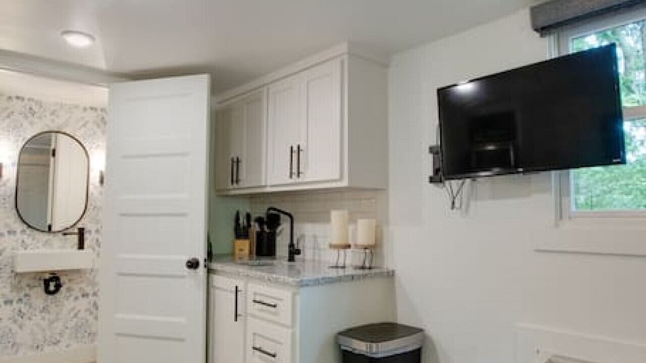Photo of Bathroom in Groveoak