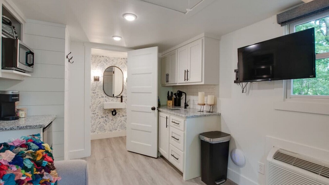 Photo of Bathroom in Groveoak
