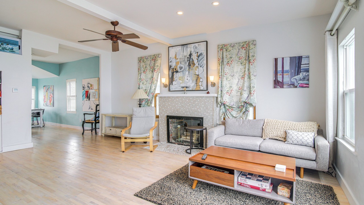 Photo of Livingroom in Brant Rock
