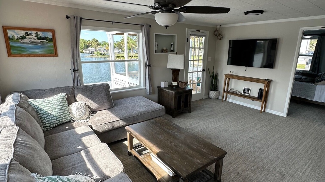 Photo of Livingroom in Crystal River