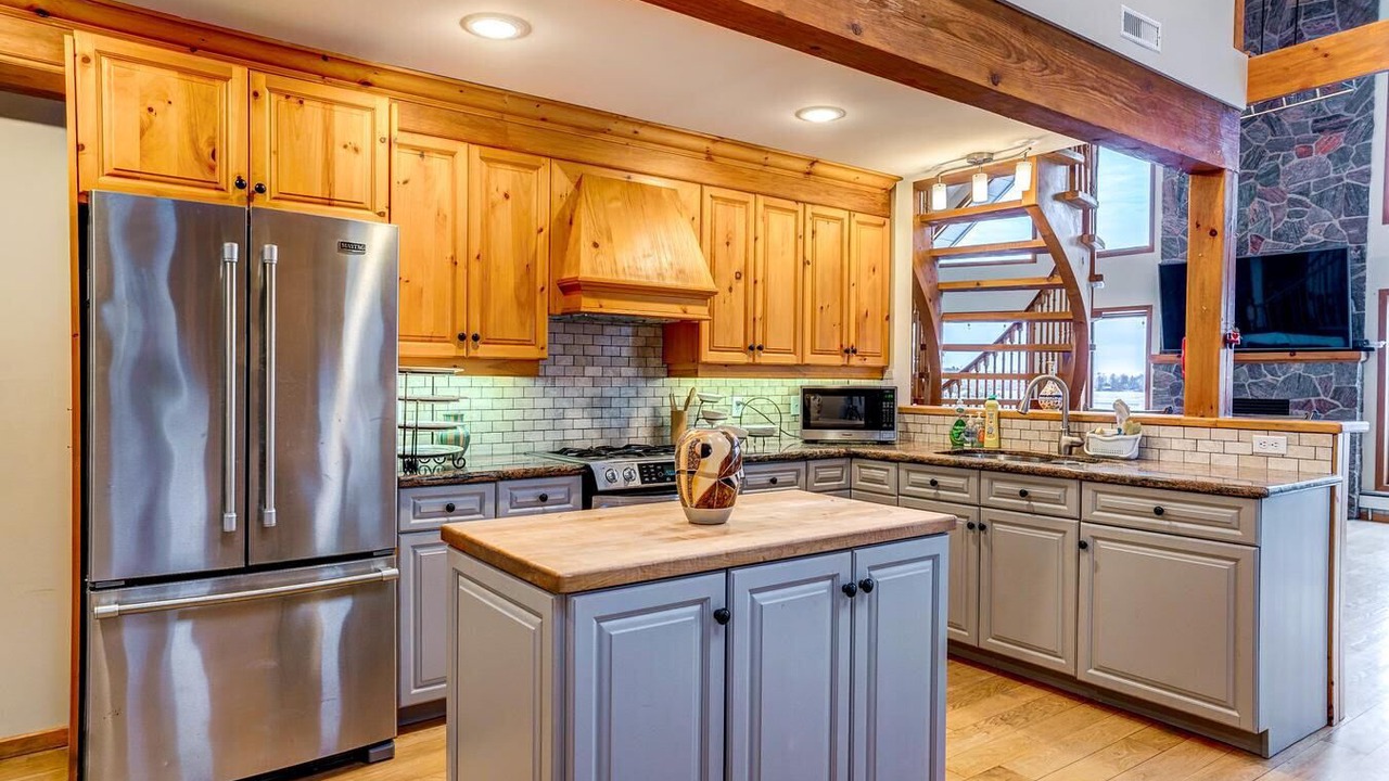 Photo of Kitchen in Oro-Medonte