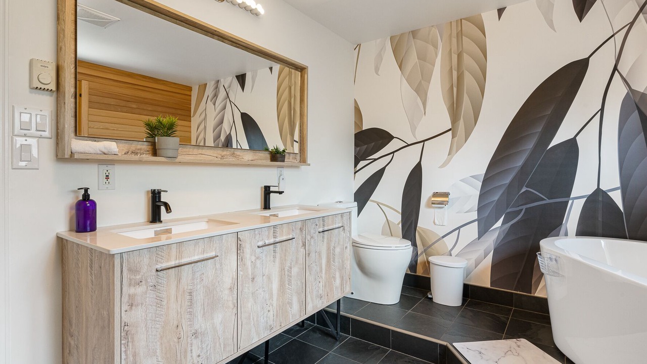 Photo of Bathroom in Lac-Superieur