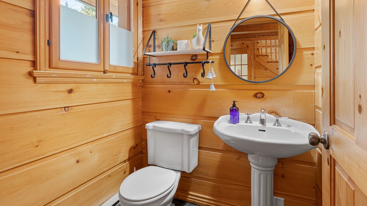 Photo of Bathroom in Lac-Superieur