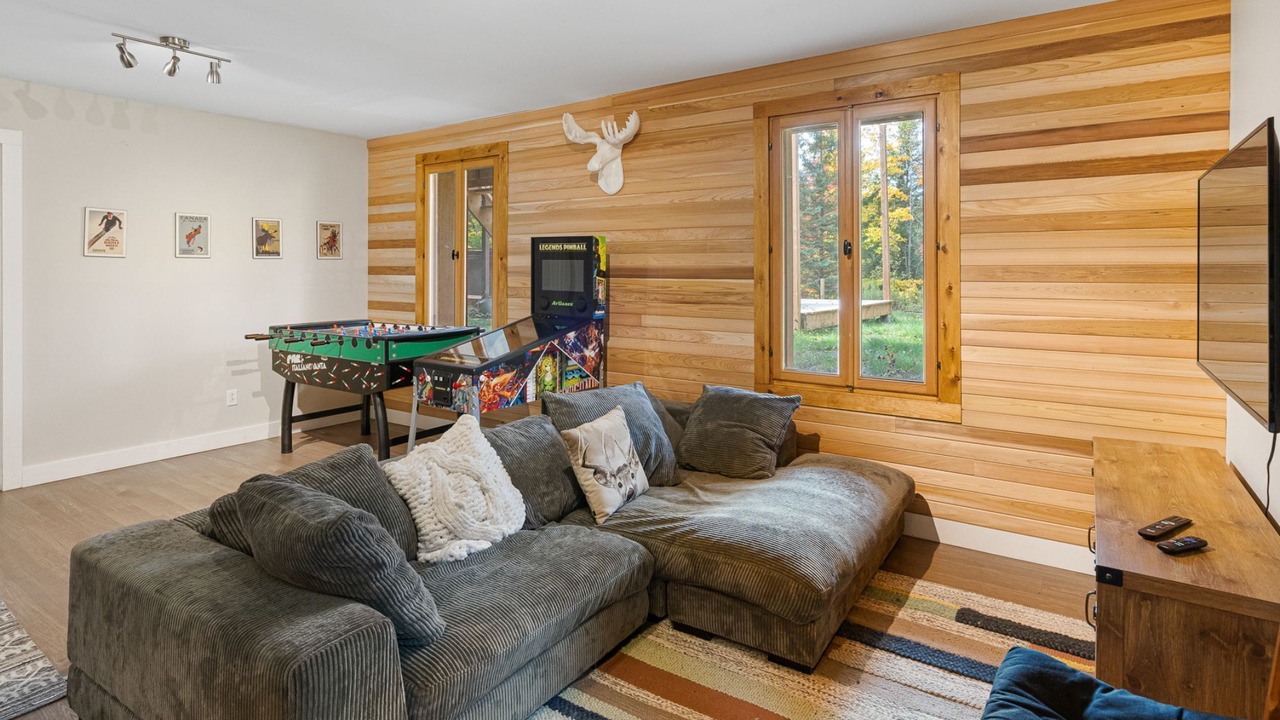 Photo of Livingroom in Lac-Superieur