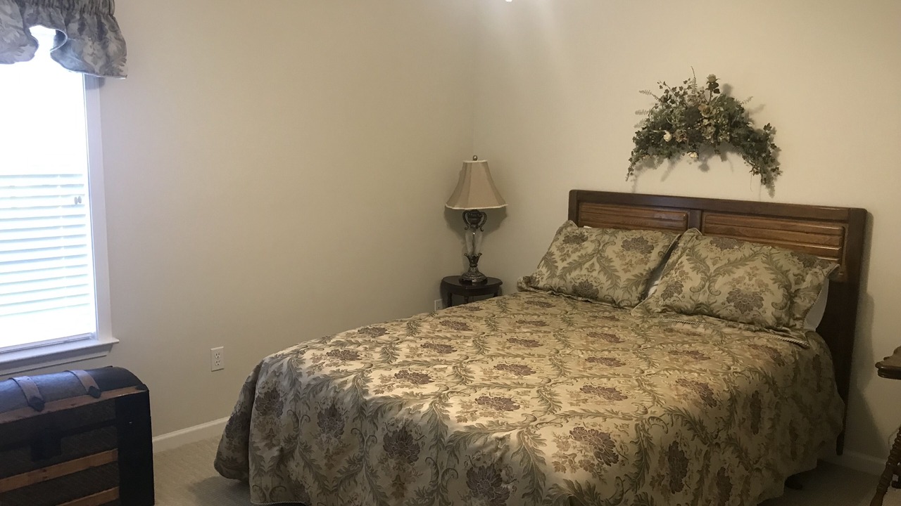 Photo of Bedroom in Oakland