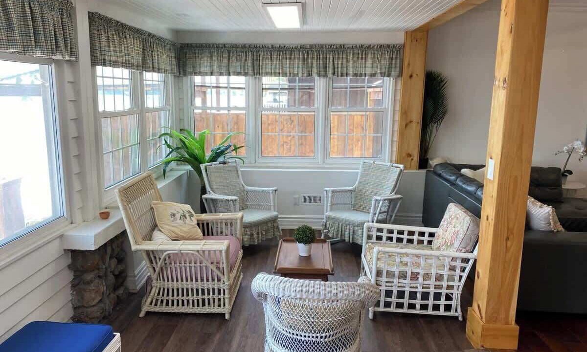 Photo of Livingroom in Crystal Beach