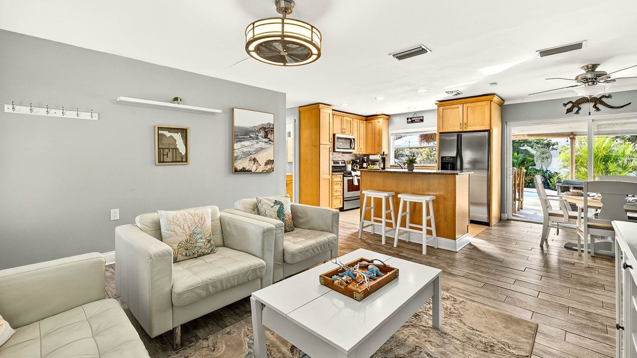 Photo of Livingroom in Seminole