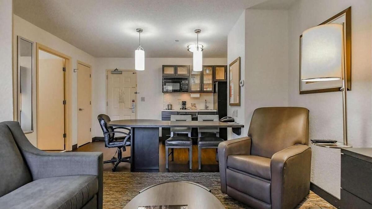 Photo of Livingroom in Schiller Park