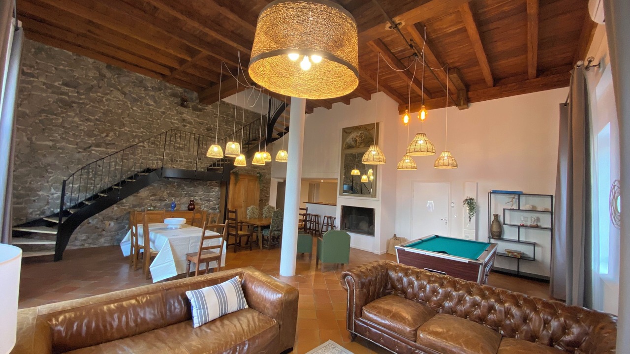 Photo of Livingroom in Homps