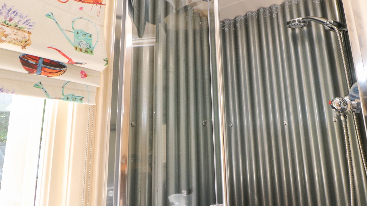 Photo of Bathroom in Castleton