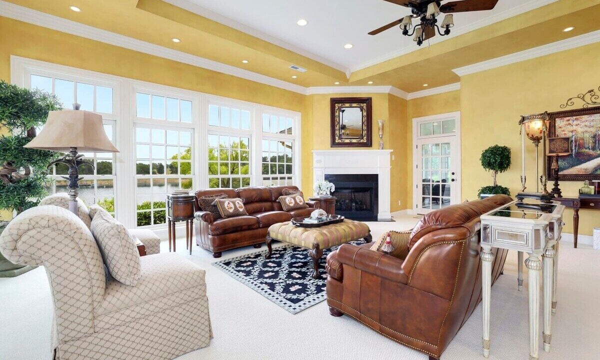 Photo of Livingroom in Springdale