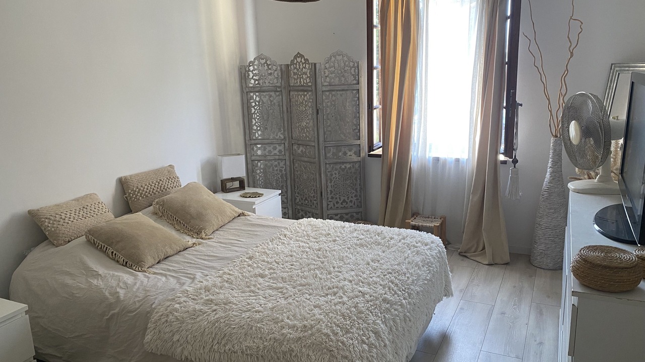 Photo of Bedroom in Pujaut