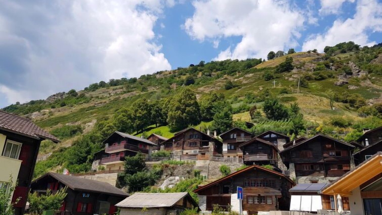 Photo of Others in Erschmatt