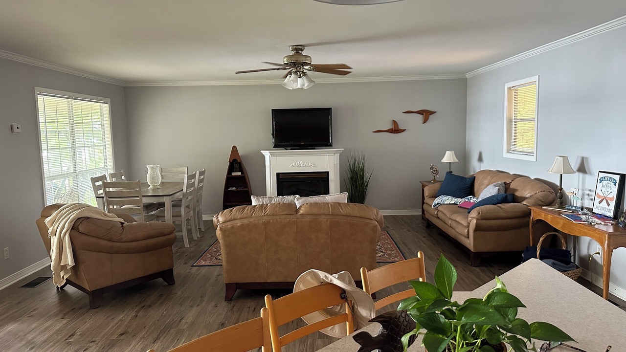 Photo of Livingroom in Farmerville