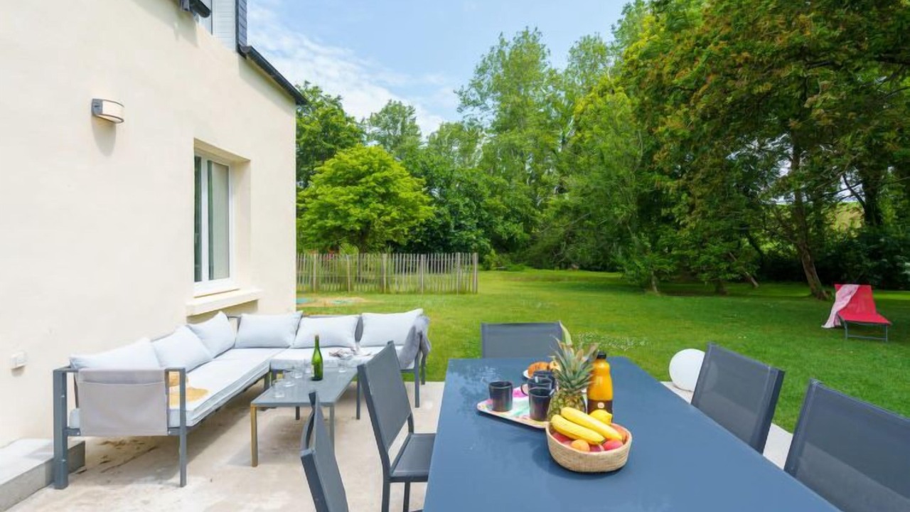 Photo of Others in Plovan