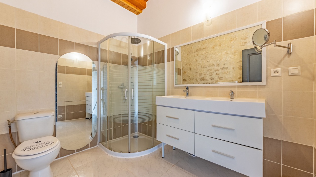 Photo of Bathroom in Montaigu-de-Quercy