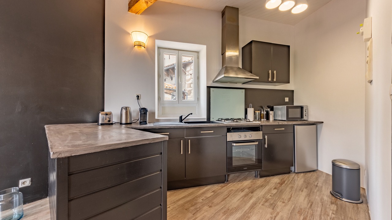 Photo of Kitchen in Montaigu-de-Quercy