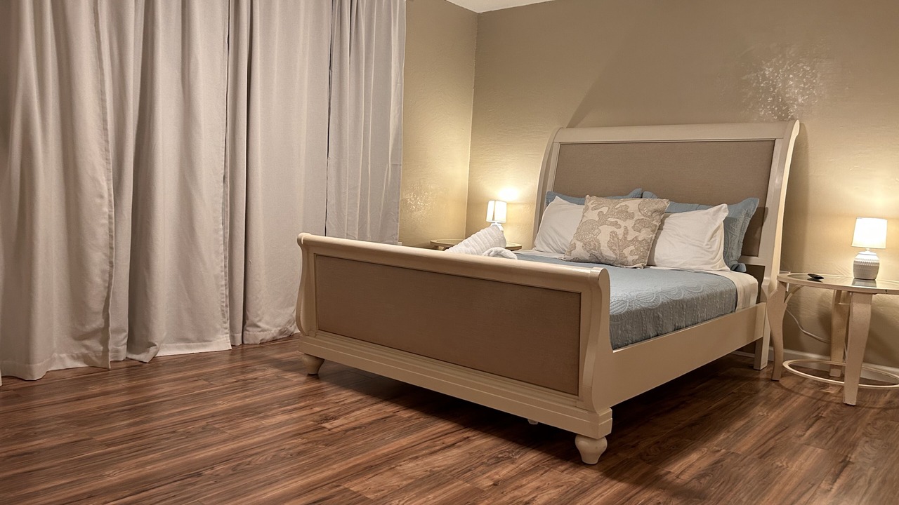 Photo of Bedroom in The Lakes