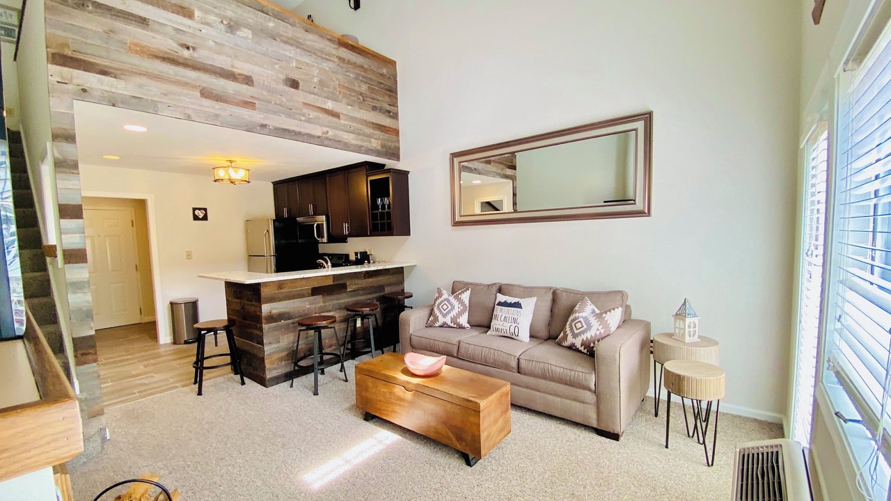 Photo of Livingroom in Hancock