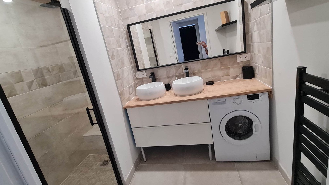 Photo of Bathroom in Aigues-Mortes