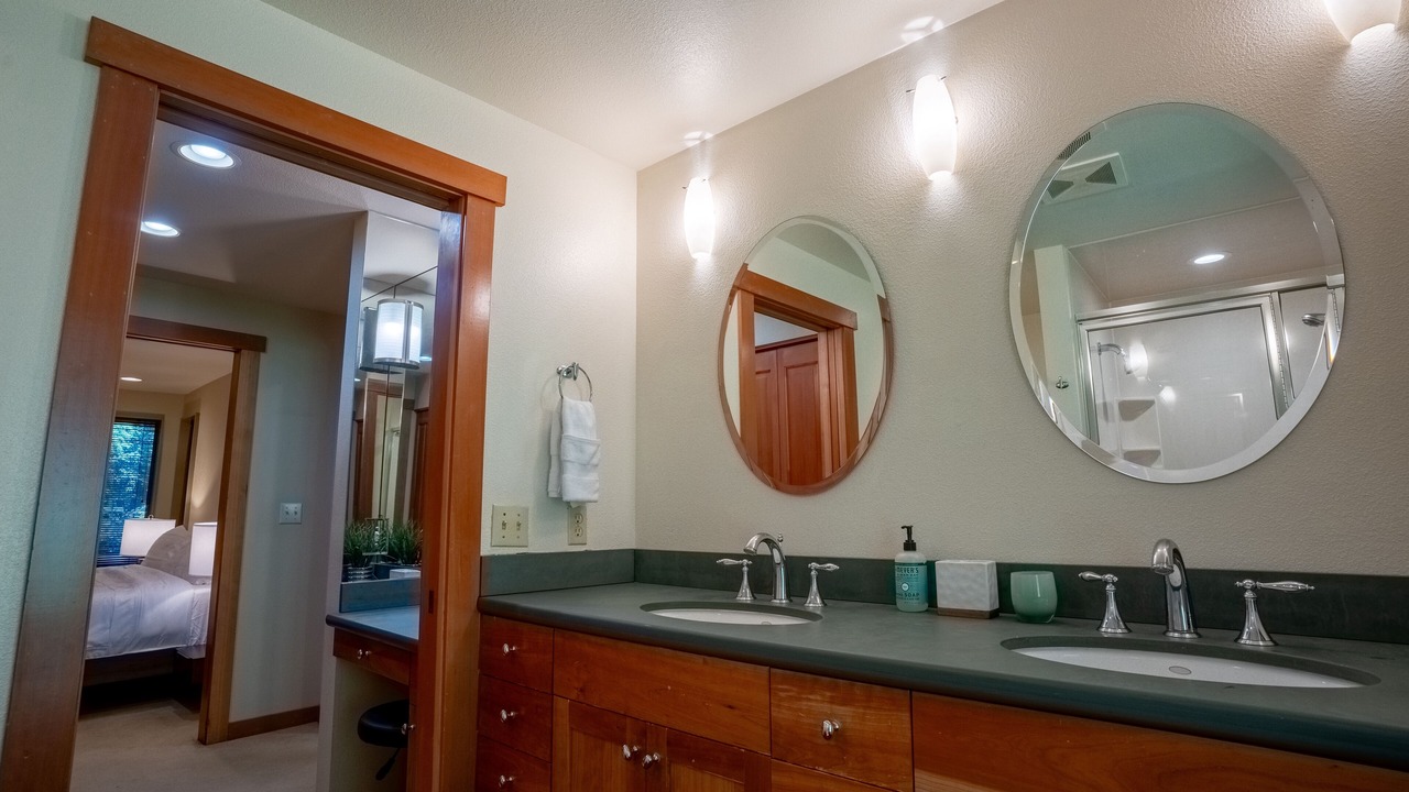 Photo of Bathroom in Bridle Trails