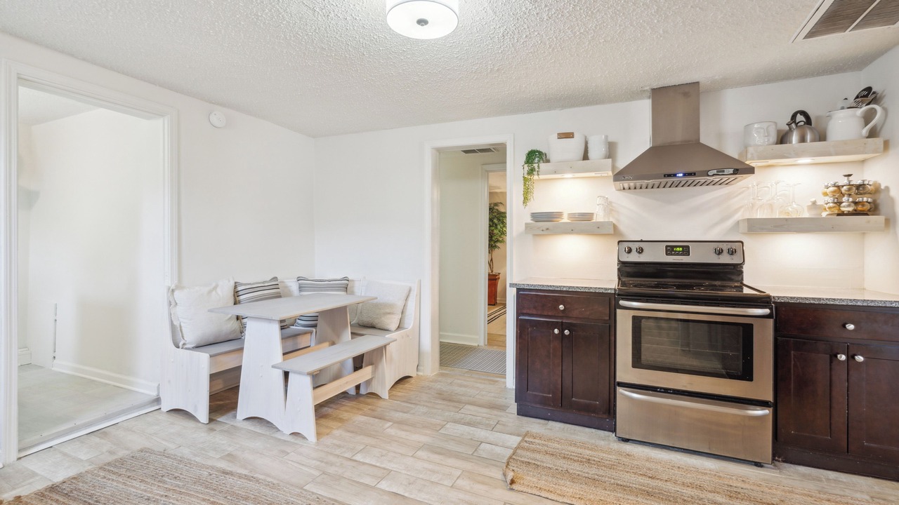 Photo of Kitchen in Talbot's Corner