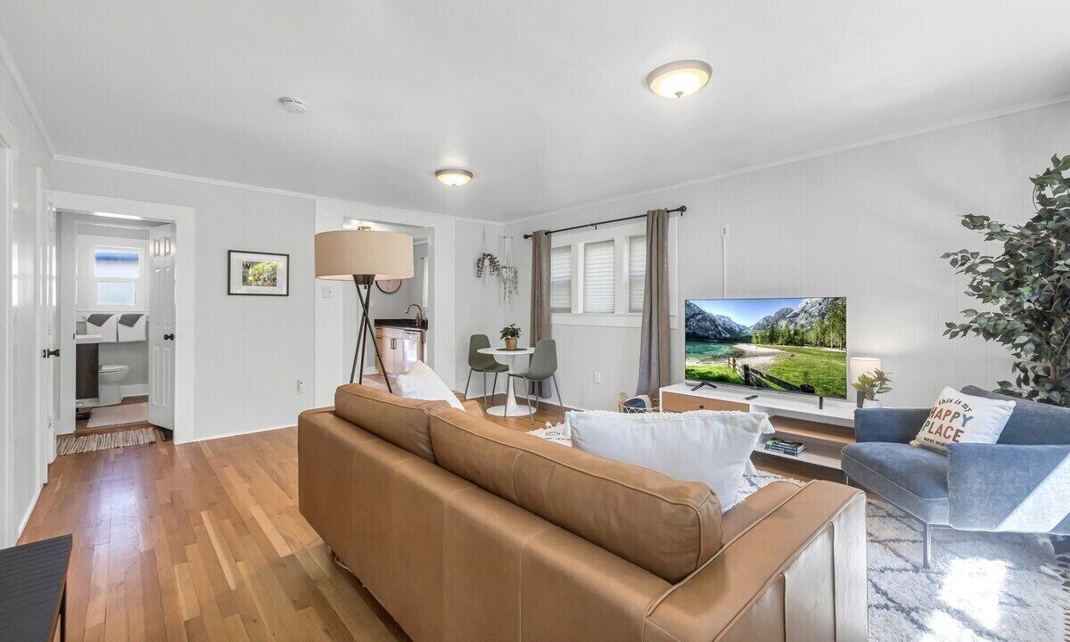 Photo of Livingroom in West Seattle