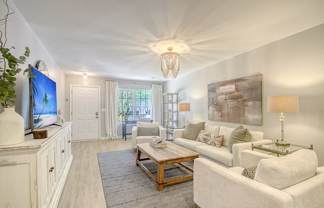 Photo of Livingroom in Charleston