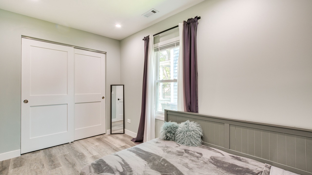 Photo of Bedroom in Oakton