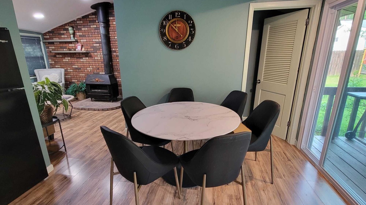 Photo of Others in Mountain Dale