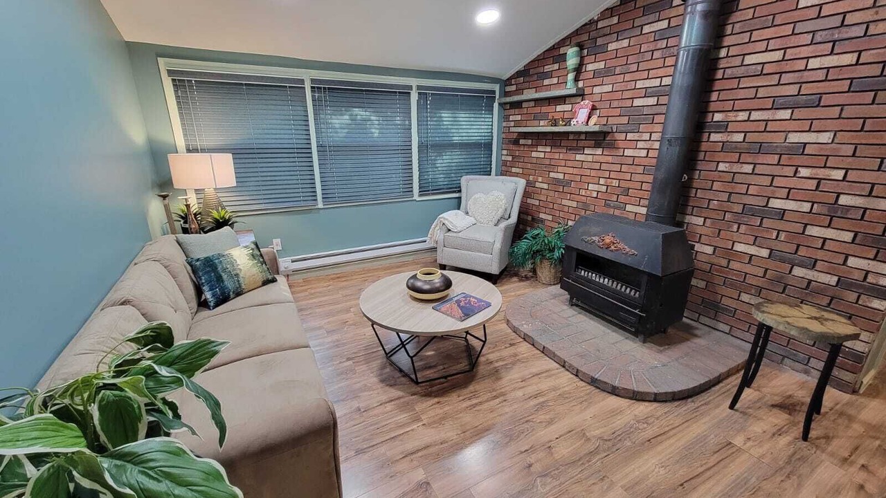 Photo of Livingroom in Mountain Dale