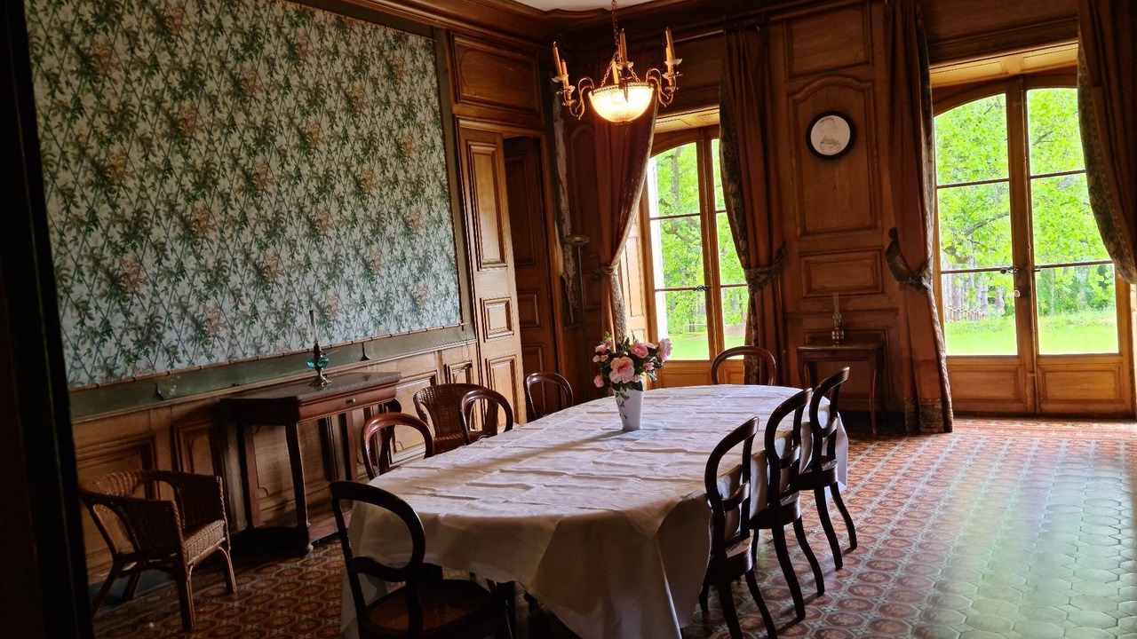 Photo of Others in Hauterives