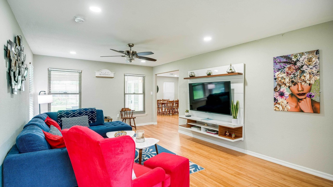 Photo of Livingroom in Shearer Hills - Ridgeview