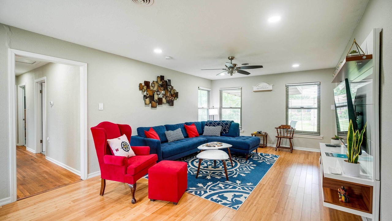 Photo of Livingroom in Shearer Hills - Ridgeview