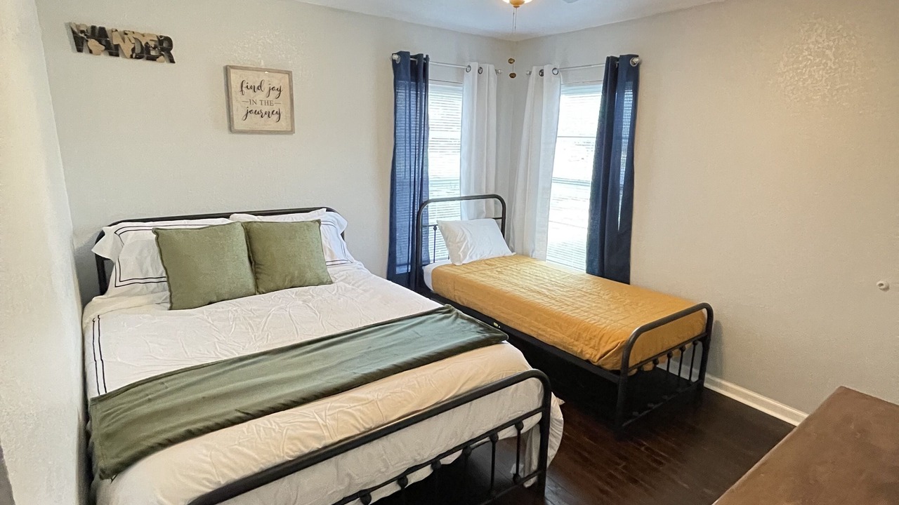 Photo of Bedroom in Harlandale