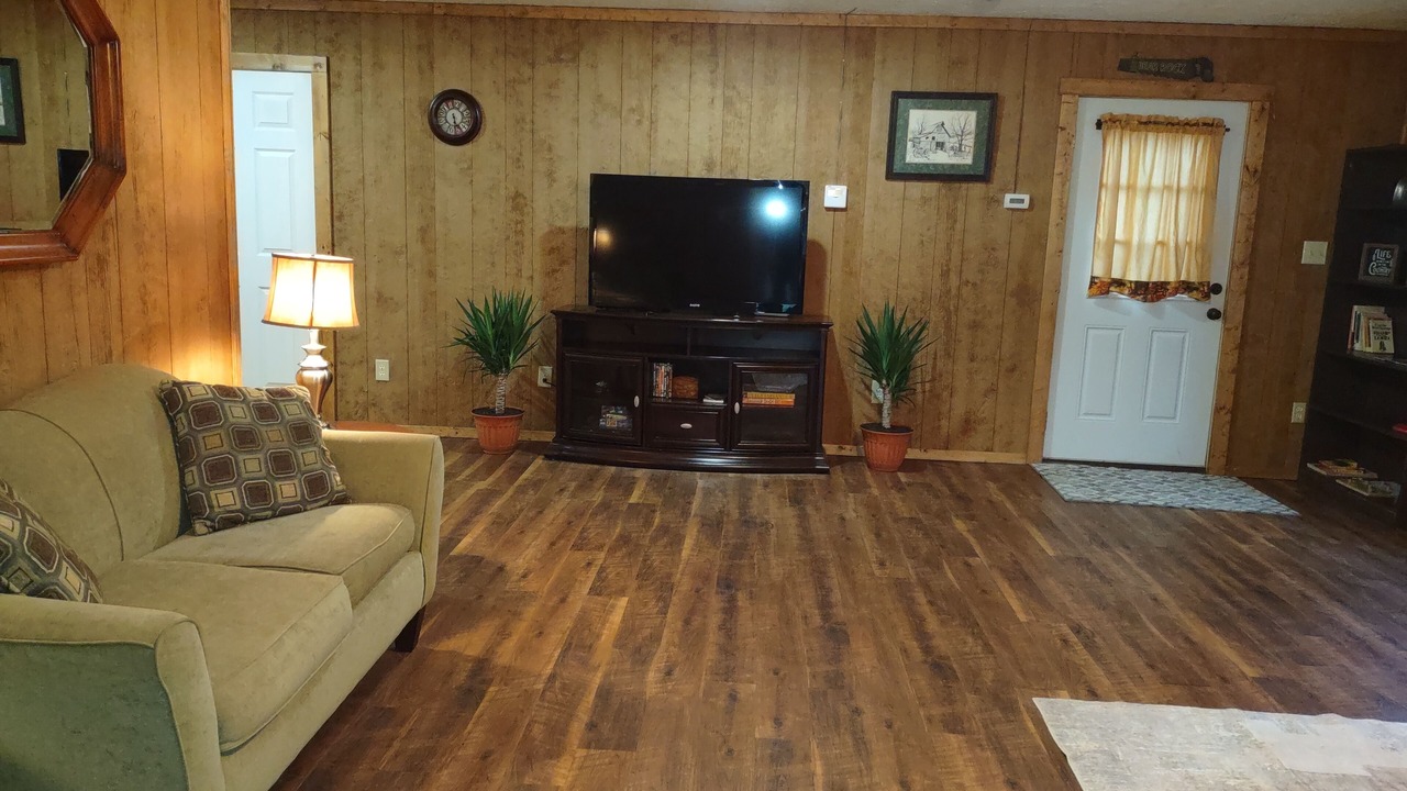 Photo of Livingroom in Clifford