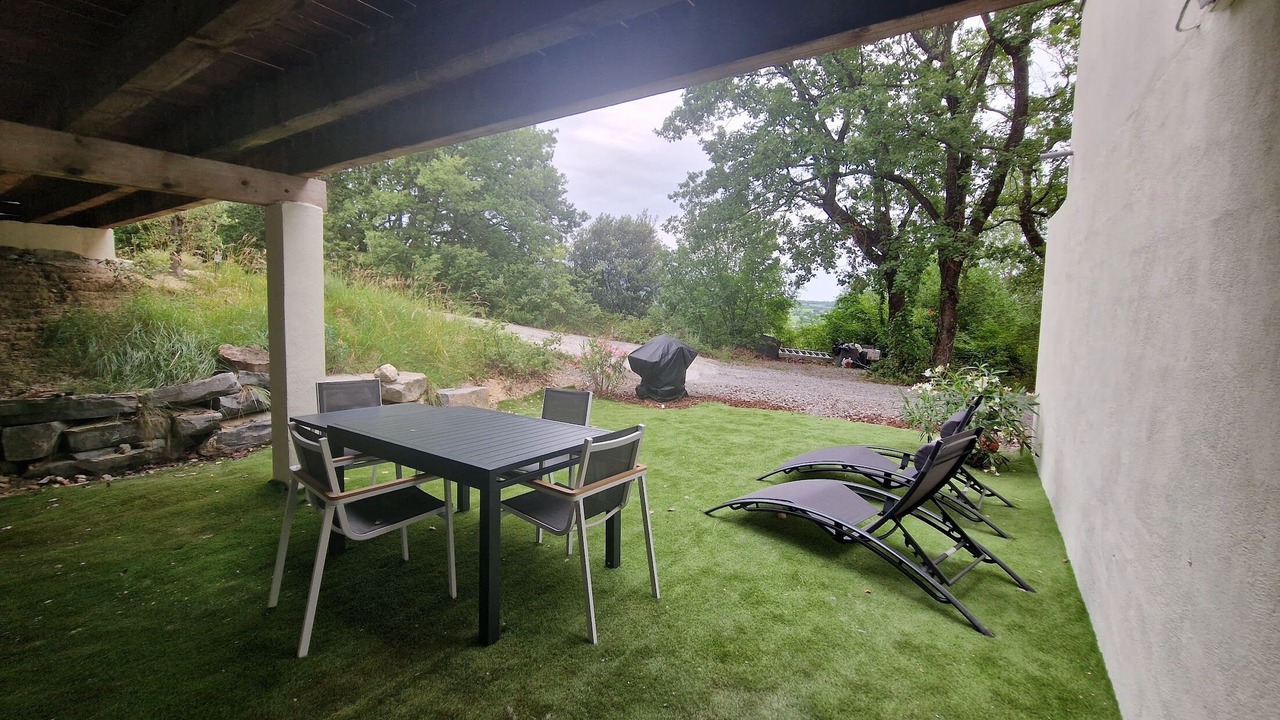 Photo of Outdoor in Corconne