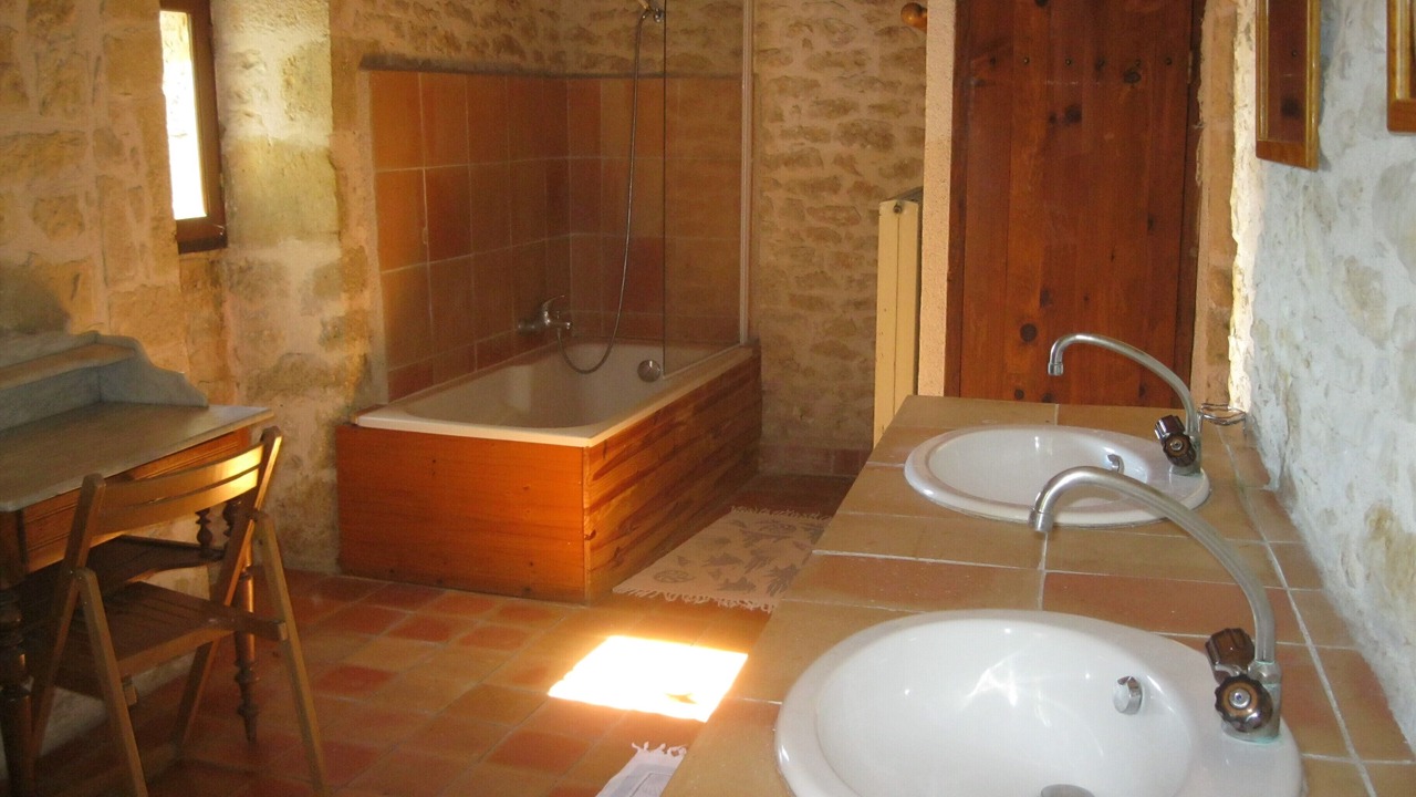 Photo of Bathroom in Thezac