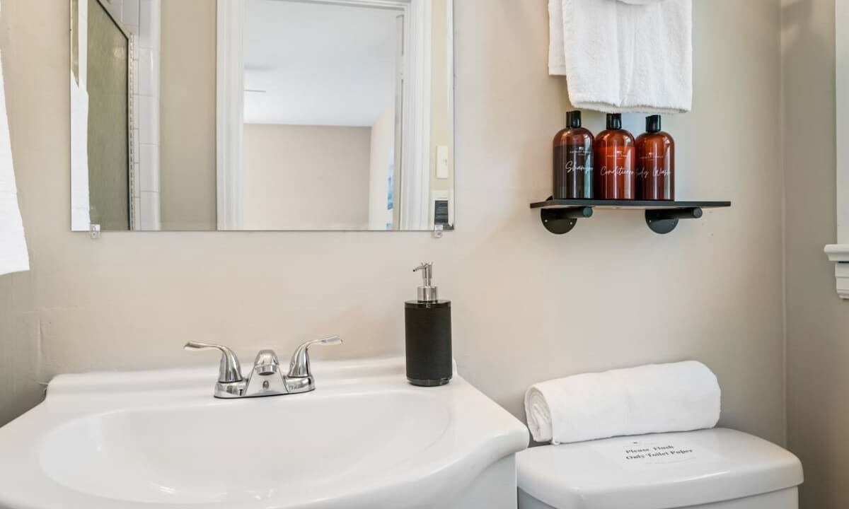 Photo of Bathroom in Mobile