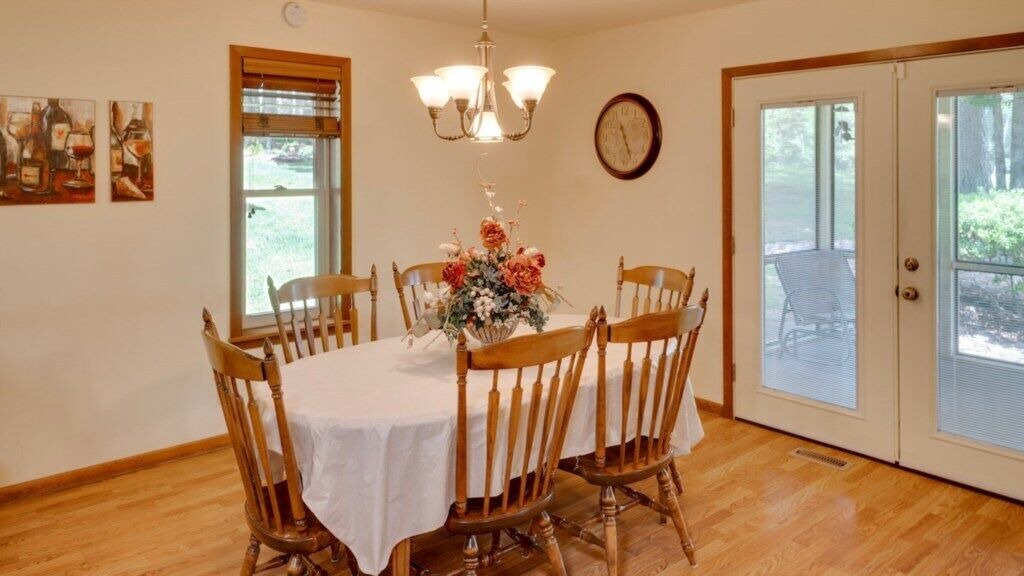 Photo of Bedroom in Hot Springs Village