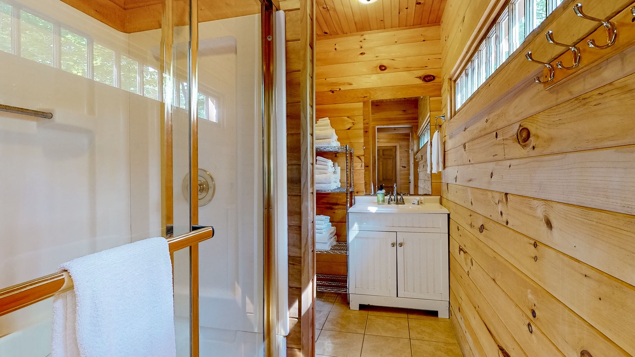 Photo of Bathroom in The Bays