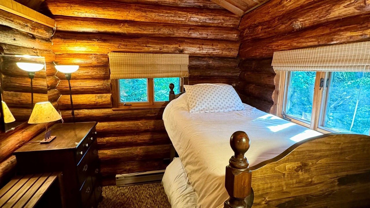 Photo of Bedroom in Victoria Beach