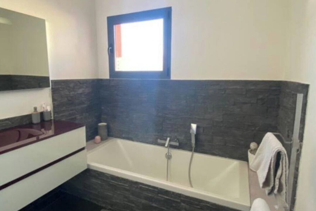 Photo of Bathroom in Quissac