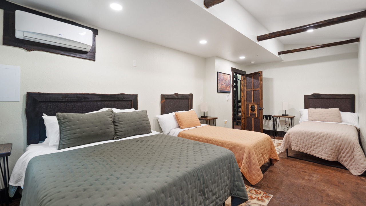 Photo of Bedroom in Ohiopyle