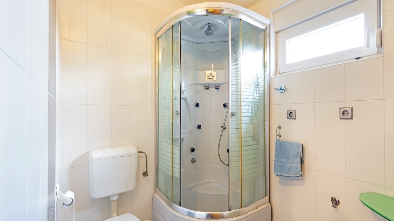 Photo of Bathroom in Kolan