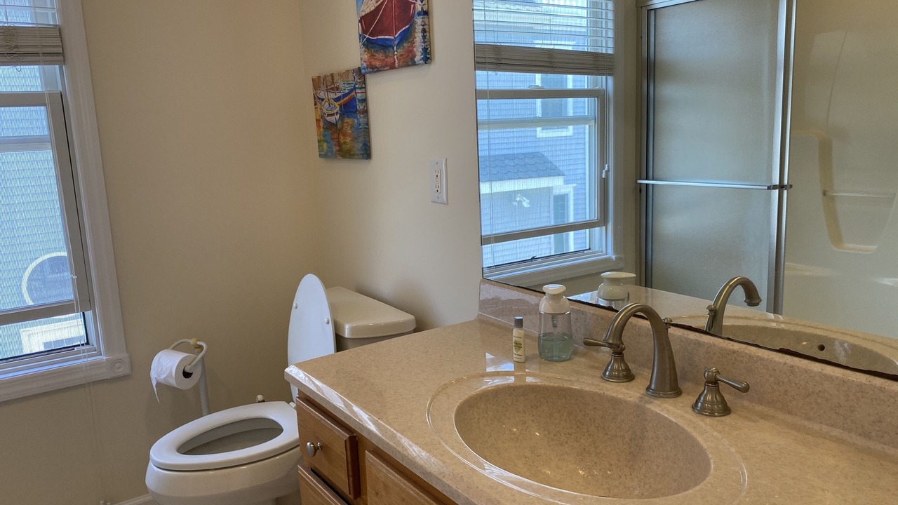 Photo of Bathroom in Avalon