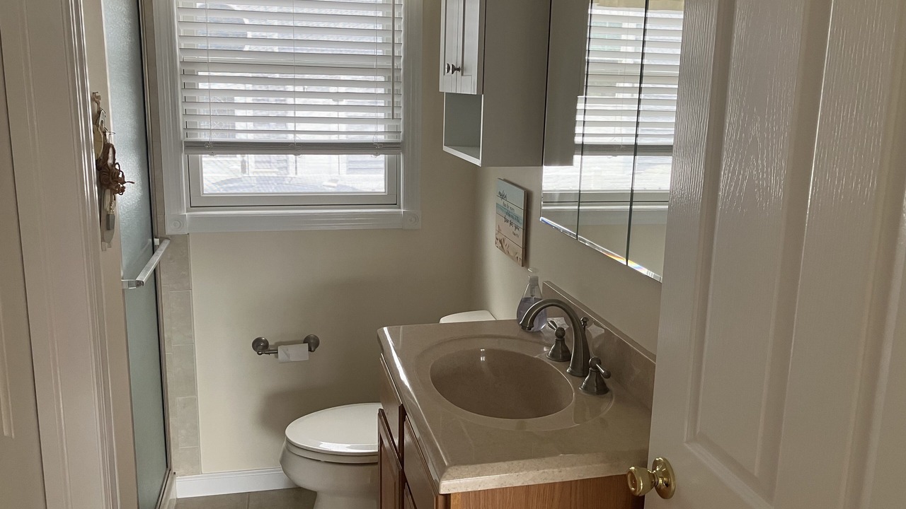 Photo of Bathroom in Avalon