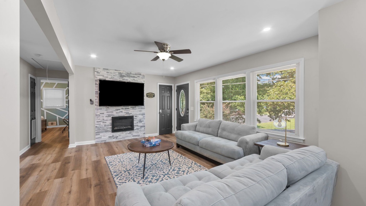 Photo of Livingroom in Mableton