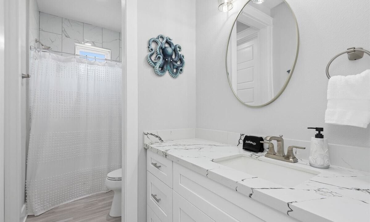 Photo of Bathroom in Indian Beach
